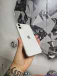 iPhone 11 White stare foarte buna totul original liber retea