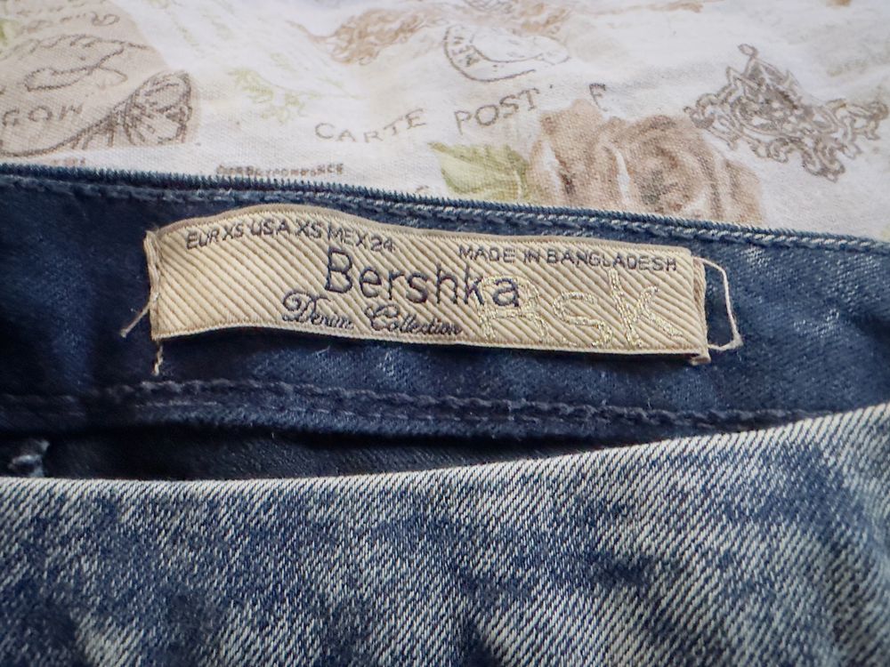 Bershka fusta blugi moderna