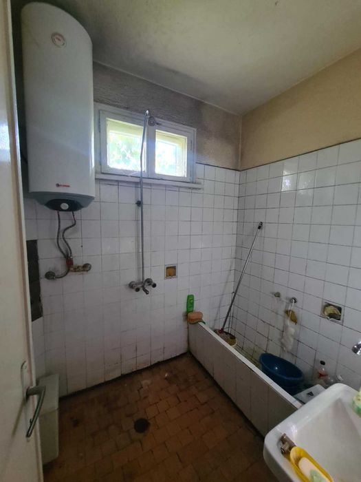 Етаж От Къща С Гараж В Кв.Център, Гр. Хасково