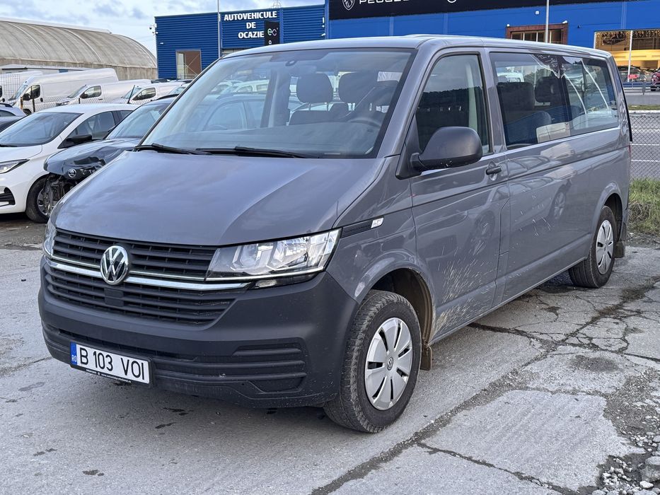 VW Transporter 8+1 T6 2022 2.0 TDI avariat