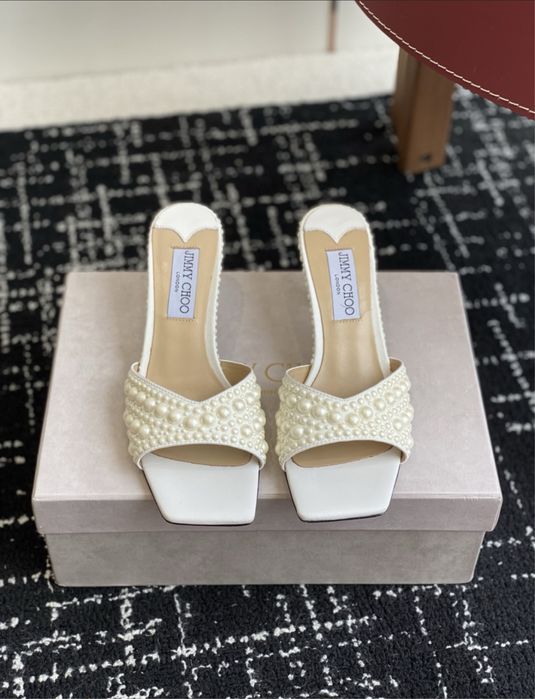 Sandale jimmy choo perle pe comanda