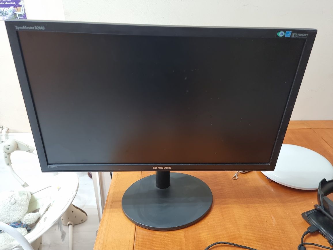 Monitor Samsung 24"