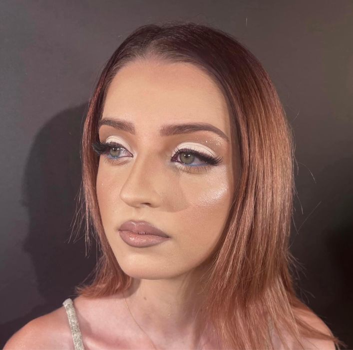 Make up profesional , machiaj profesional