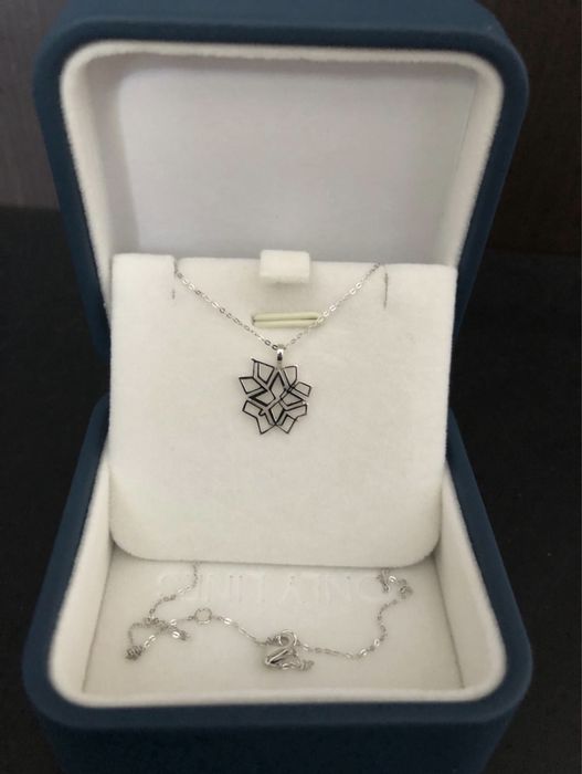 Vand pandantiv Coral aur alb 18 k - Only Lines