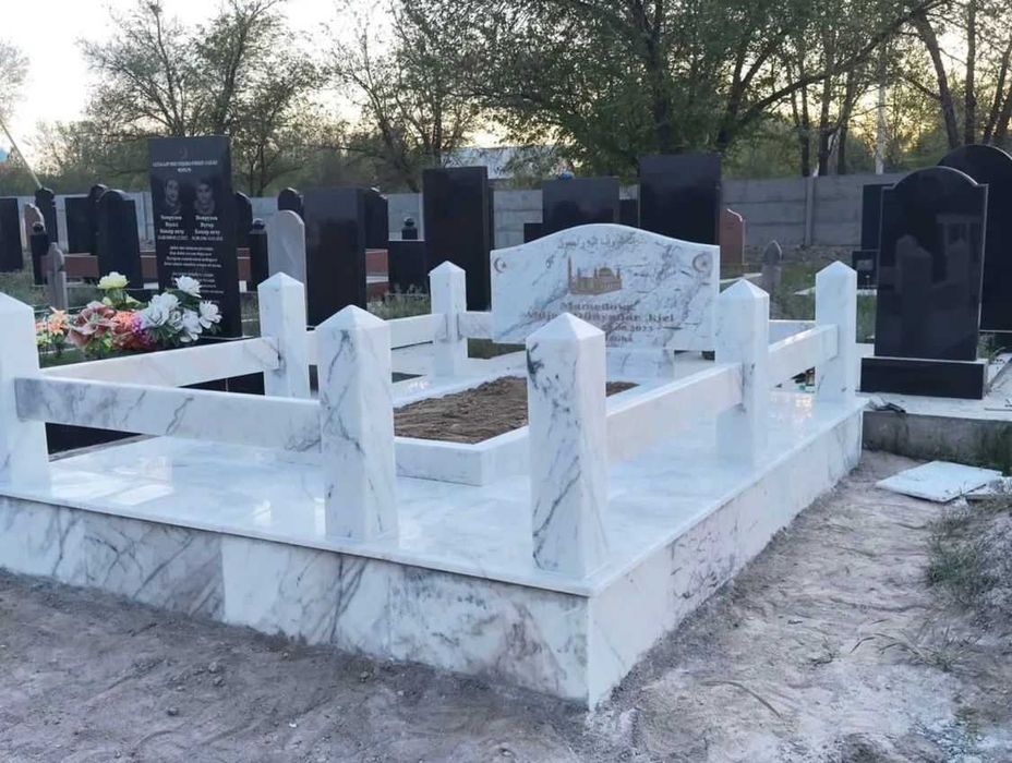 Памятники Премиум-КЛАССА