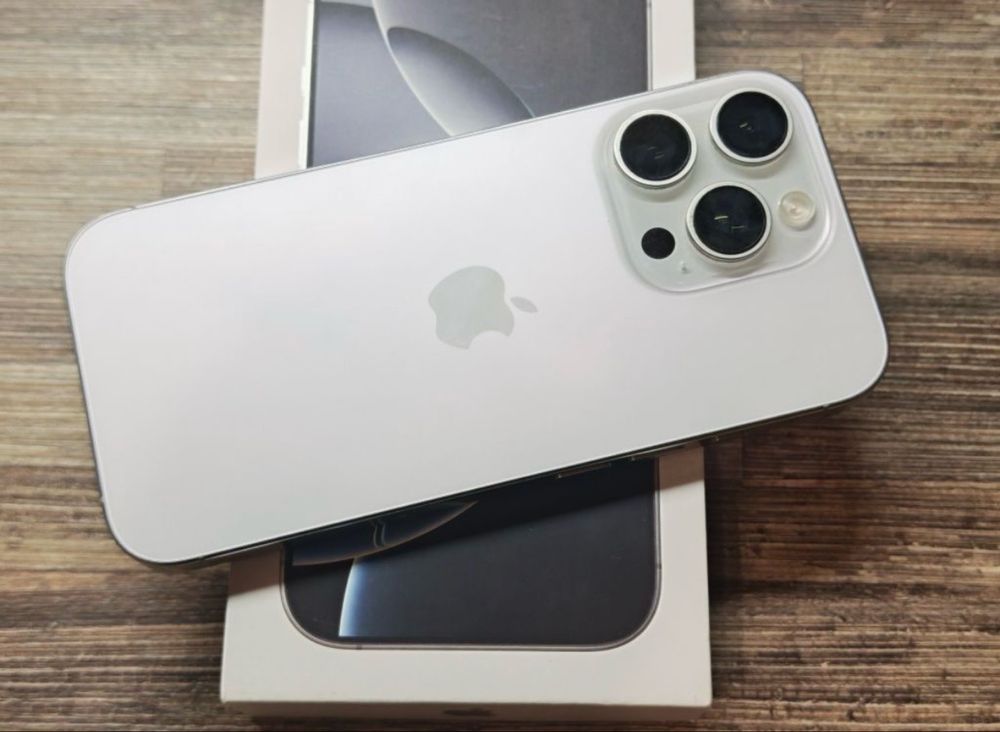 iPhone 16 Pro 256GB Гаранция и Застраховка
