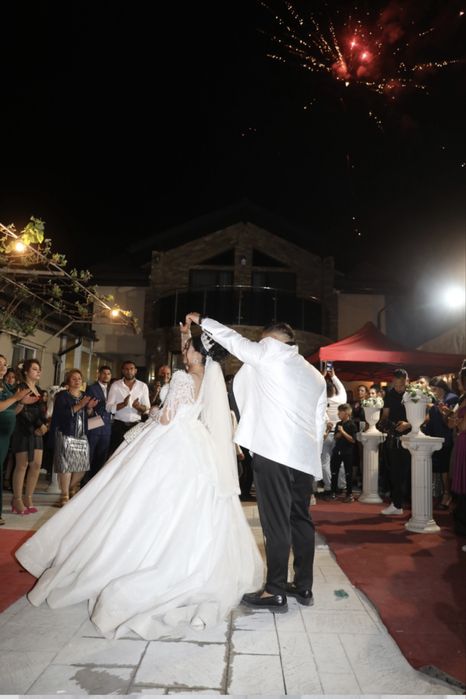 Vand rochie de mireasa