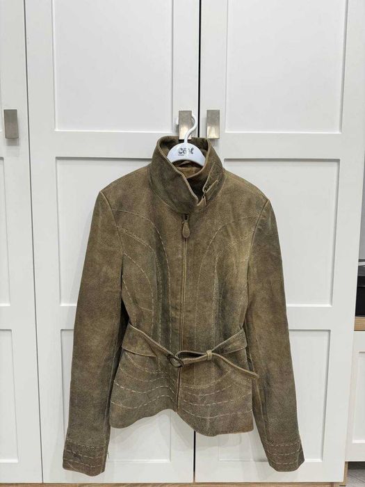 Продам куртку женскую