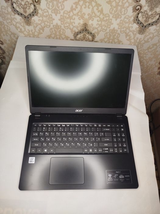 Acer Aspire intel Core i5 1035G, 8/256 SSD батарея 3 часа, как новый