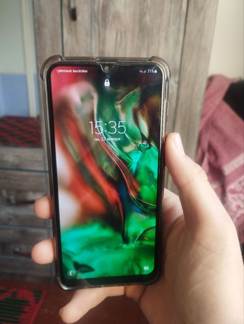 Samsung A 20 yaxshi holatda