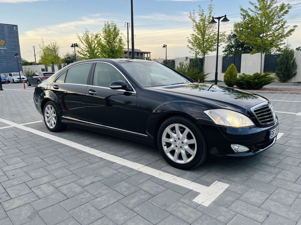Vand/schimb Mercedes-Benz S-Class V221 model prezidential