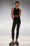 H&M DryMove черен безшевен спортен топ сутиен с вътрешни подлънки