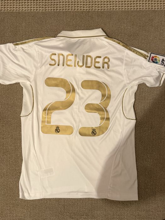 Tricouri Real Madrid si Barcelona