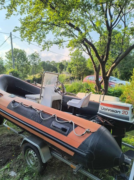 Vând RIB Lomac 2000 cu motor 20 cp Johnson 2t.