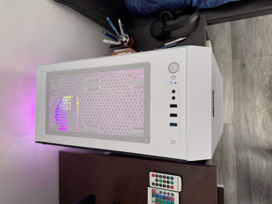 Vand PC Gaming Ryzen 7 5700G plus Monitor 240hz AlienWare