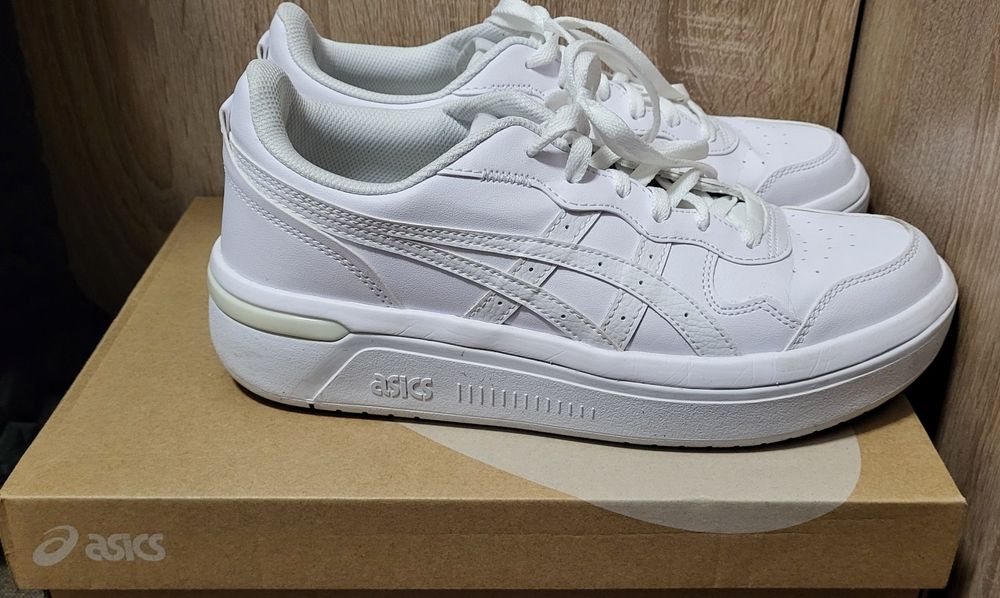 Спортни маратонки