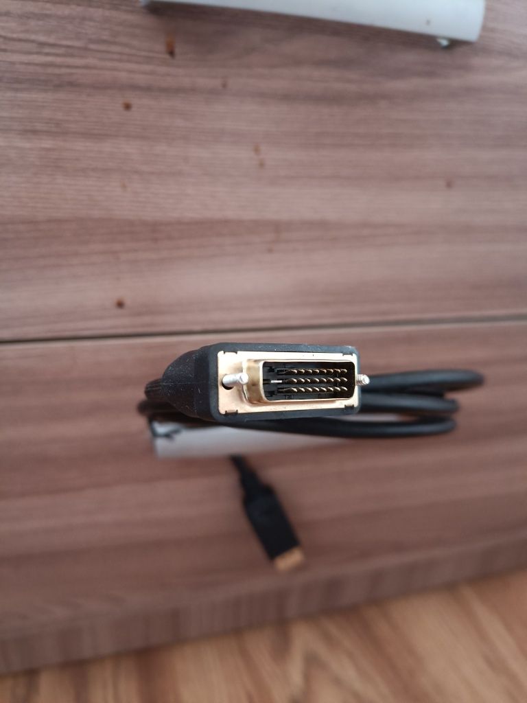 Кабель DVI-DVI и Displayport-DVI