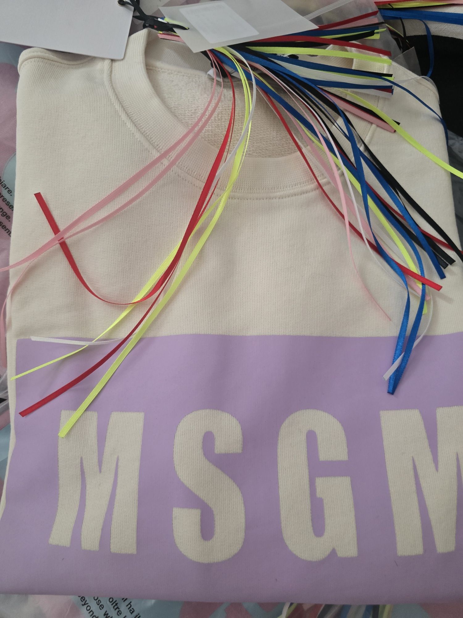 Блузи MSGM, произведени в Италия, нови с етикет, брандирани!