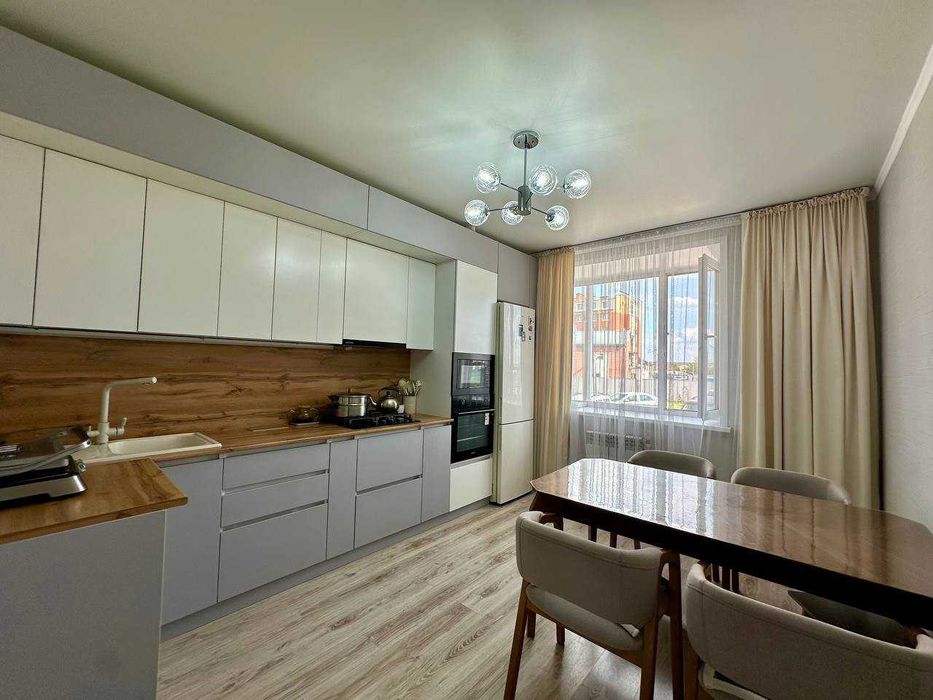 Продажа 3-комнатной квартиры, Юбилейный 10