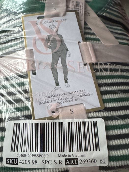 Victoria’s Secret, pijama noua cu eticheta