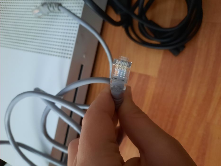 Xbox one s +controler


-