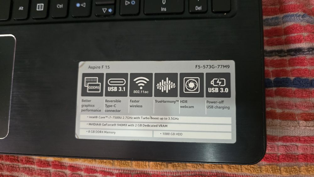 Продаю ноутбук Acer Aspire F15 в хорошем состоянии