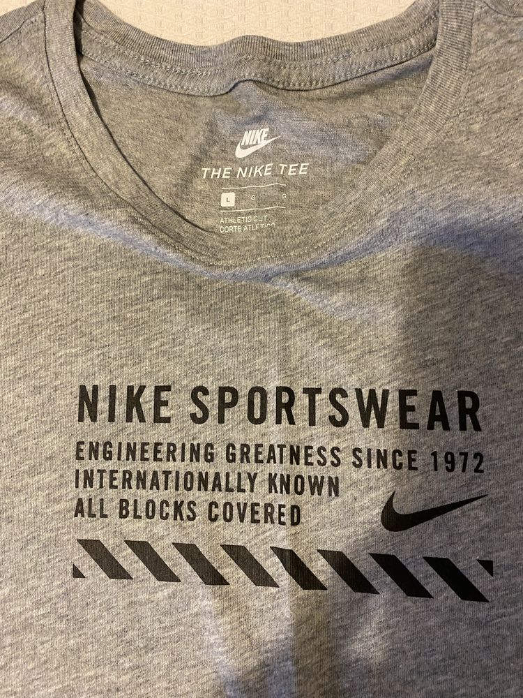 Tricou barbatesc L Nike nou cu eticheta