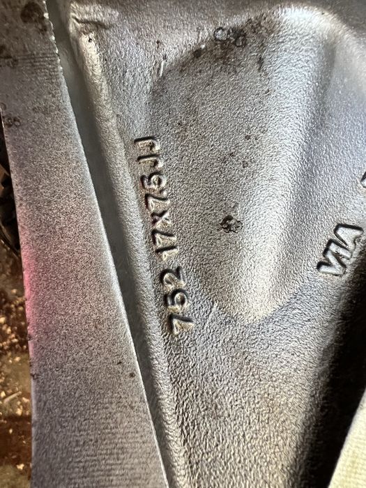 Продам диски с резиной на бмв