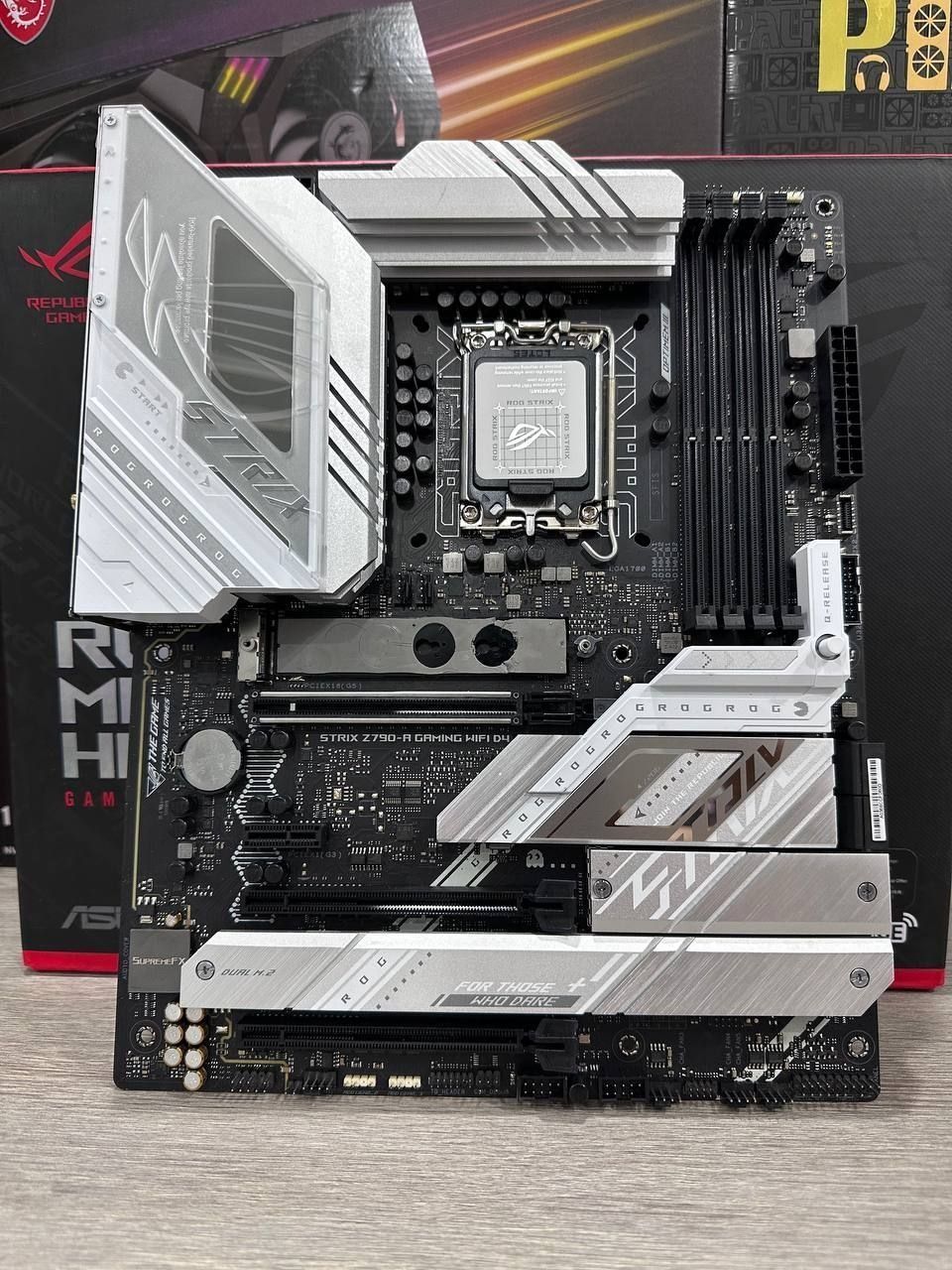 Asus rog Strix Z790-A Gaming Wifi