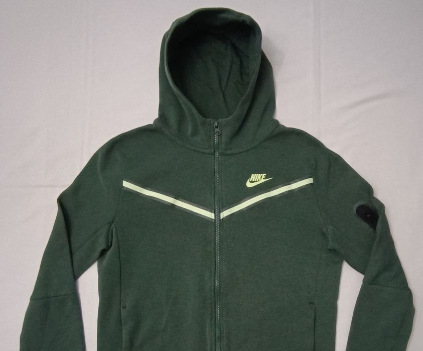 Nike Tech Fleece Sweatshirt оригинално горнище ръст 158-170см Найк
