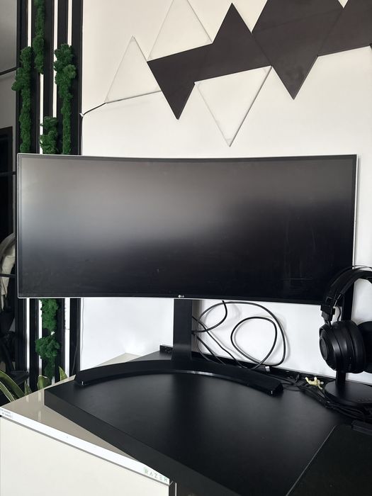 Monitor LG ultrawide 35’’ model 35wn75c-b