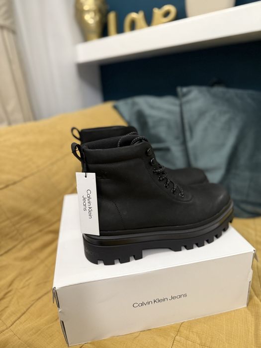 Calvin Klein Jeans Lugged LacedUp Boot bocanci culoare negru 44 noi