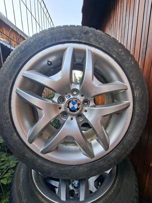 Vând jante bmw 18 2 mărimi si 19