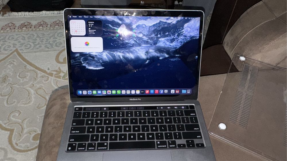 Macbook pro m1 256/8