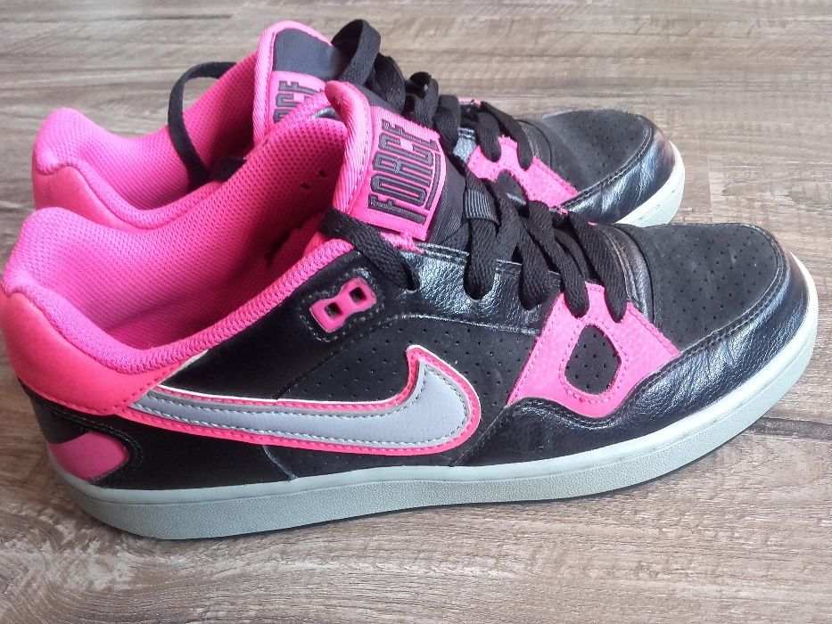 Маратонки Nike Air Fors номер 42,5