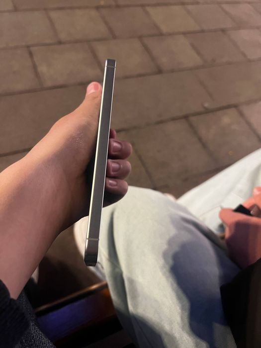 Samsung galaxy S24 FE идеал