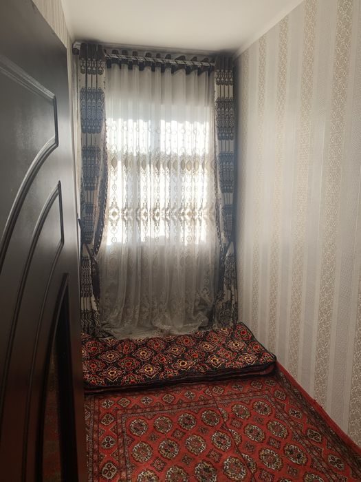 Uy sotiladi 1 xona 2 xona qilingan