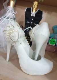 Продаются свадебные туфли