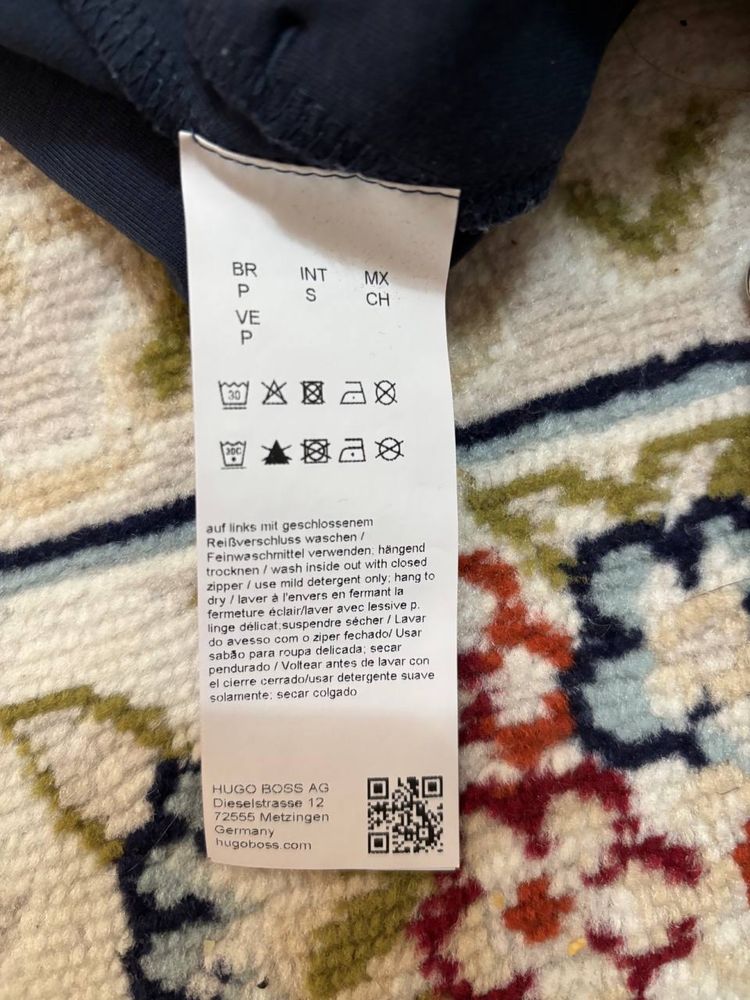 Продам кофту Hugo boss