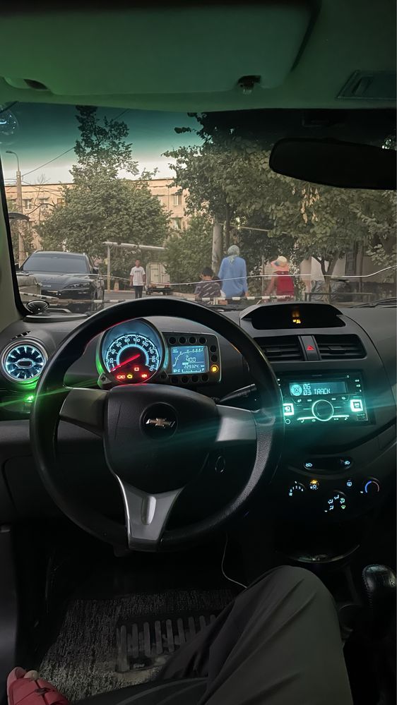 Spark 2014yil 1.25 mator sotladi