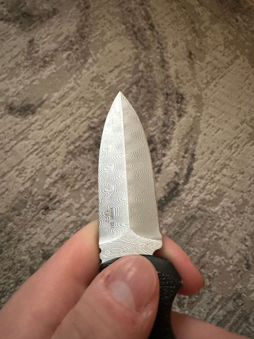 Дамаски нож Boker Kalashnikov