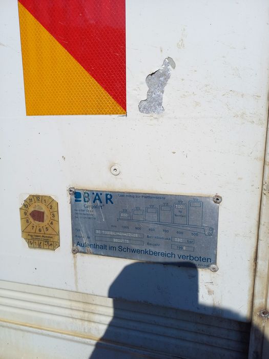 Vand oblon hidraulic liftant