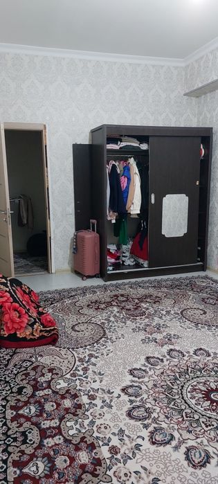 Kvartira qizlar uchun (do'stlik metro)