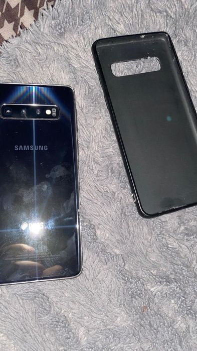 Vând Samsung S10 Impecabil