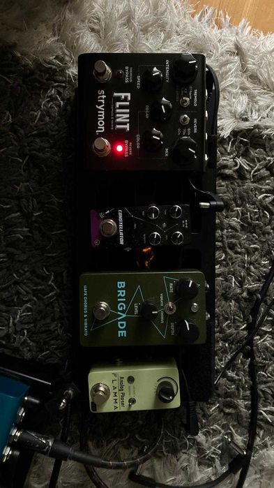 Vand pedale de chitara: Strymon Flint, Strymon Volante si UA Brigade