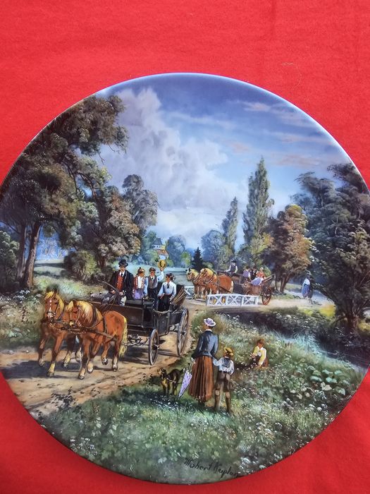 Колекционерска чиния