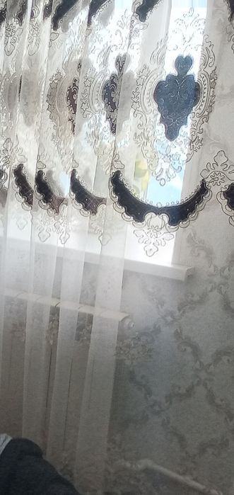 Продам тюль в отличном состоянии 7 метров  район  Шанхай за 10 тысячи