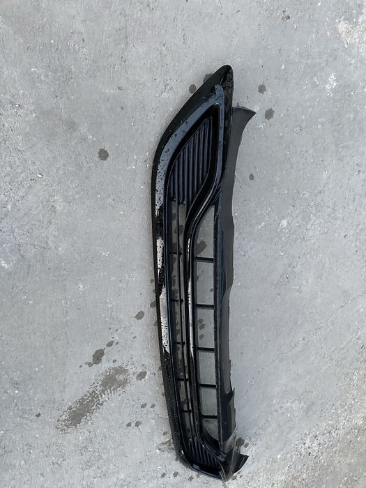 Spoiler inferior bară față mercedes gla w247.cod:a2478850010.