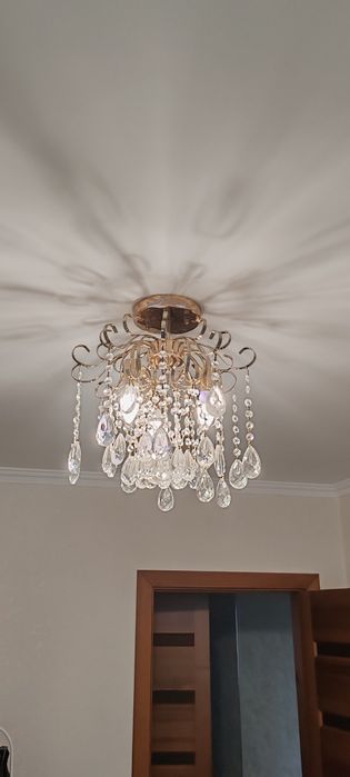Продам люстру б/у, помоете сами