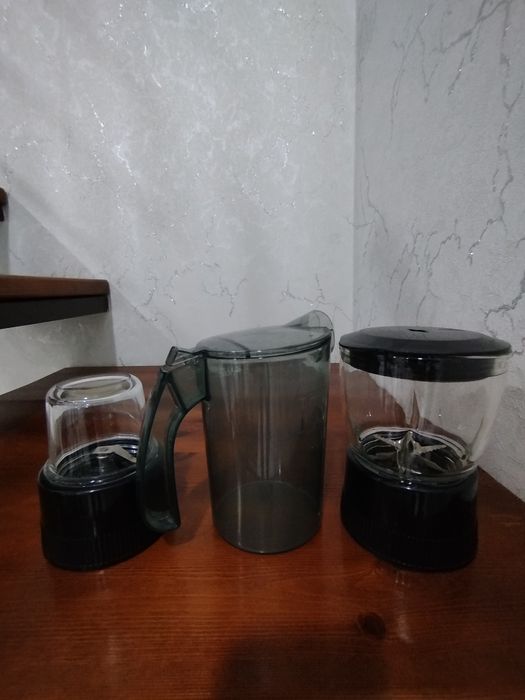 Обувь, хрусталь,паровой утюг, соковыжималка